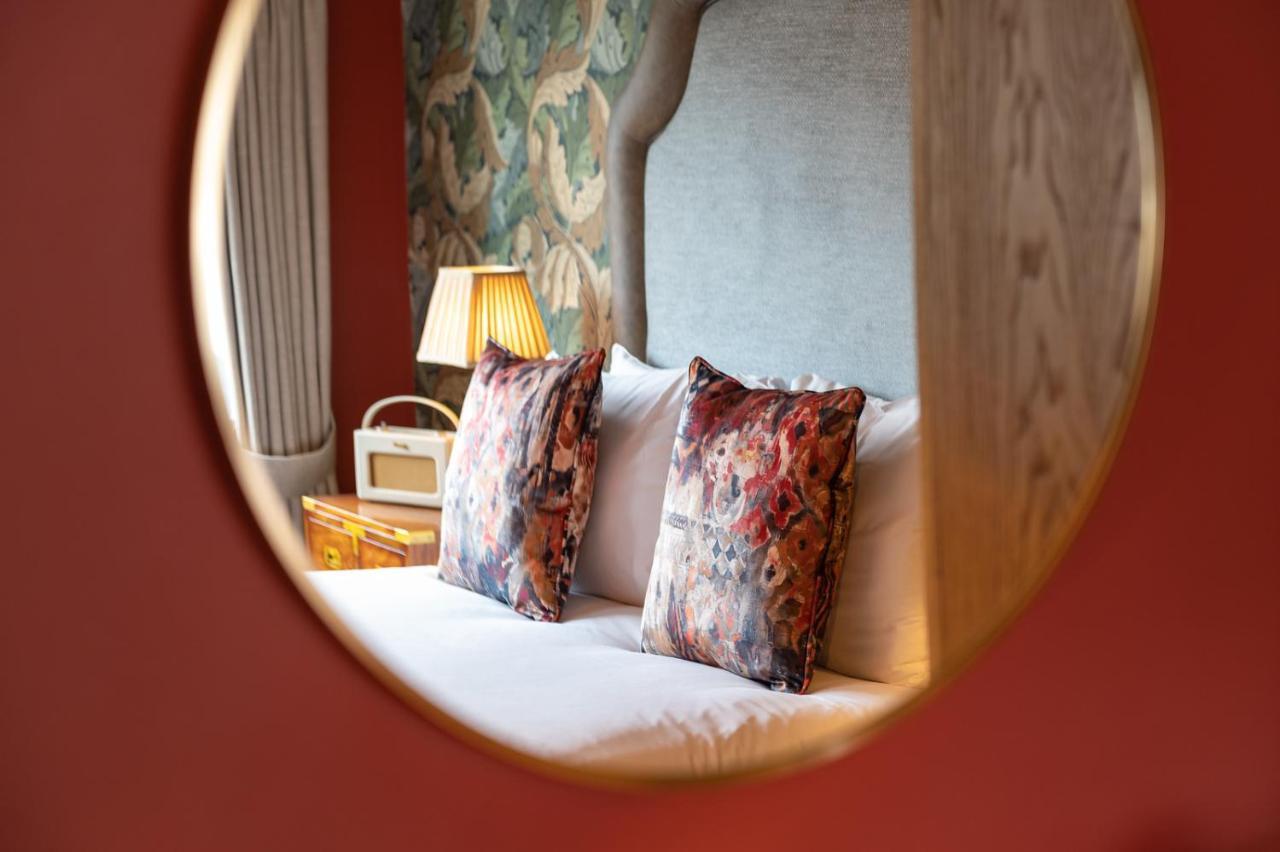 The Bear Hotel บาธ ภายนอก รูปภาพ