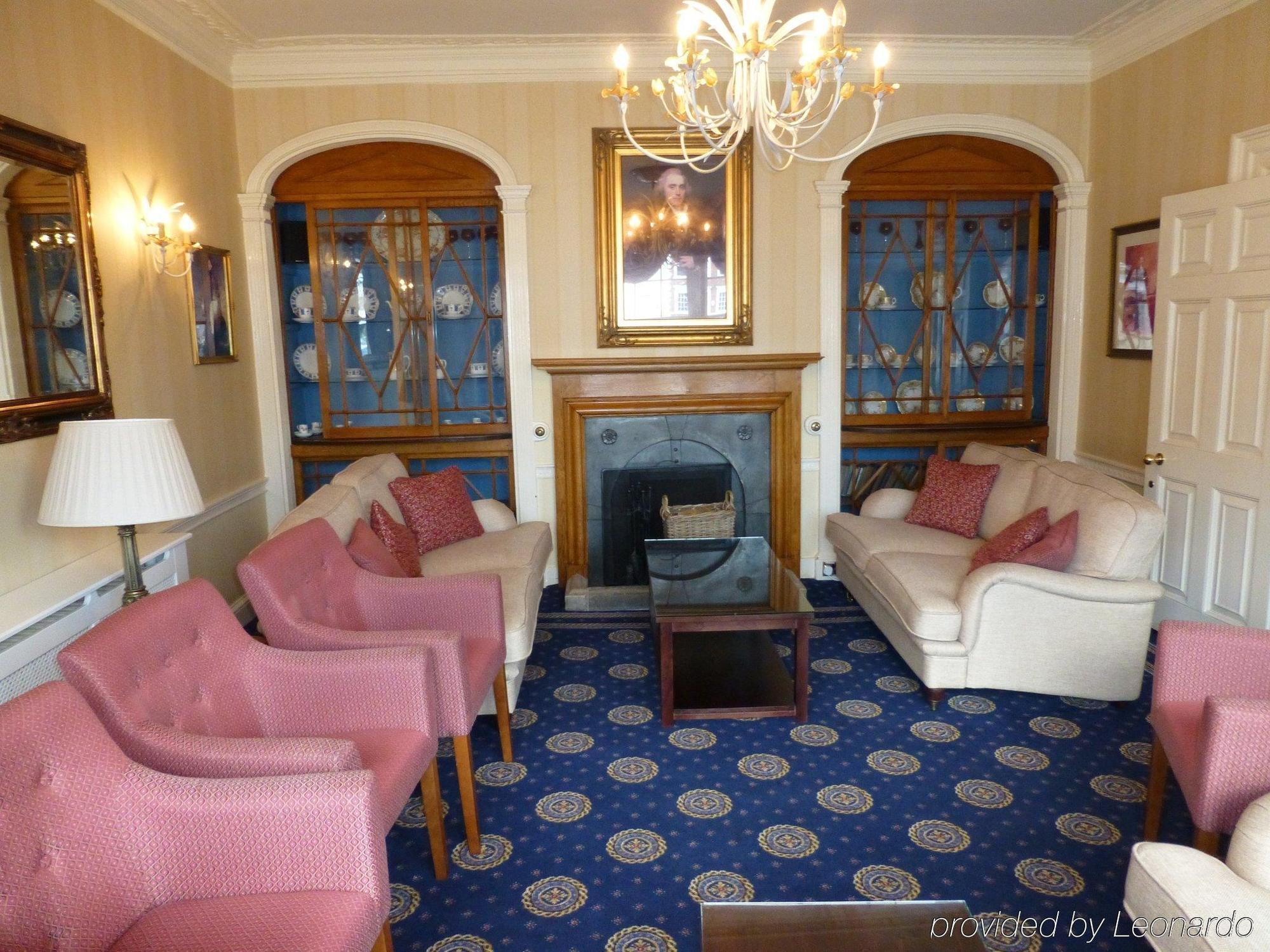 The Bear Hotel บาธ ภายนอก รูปภาพ
