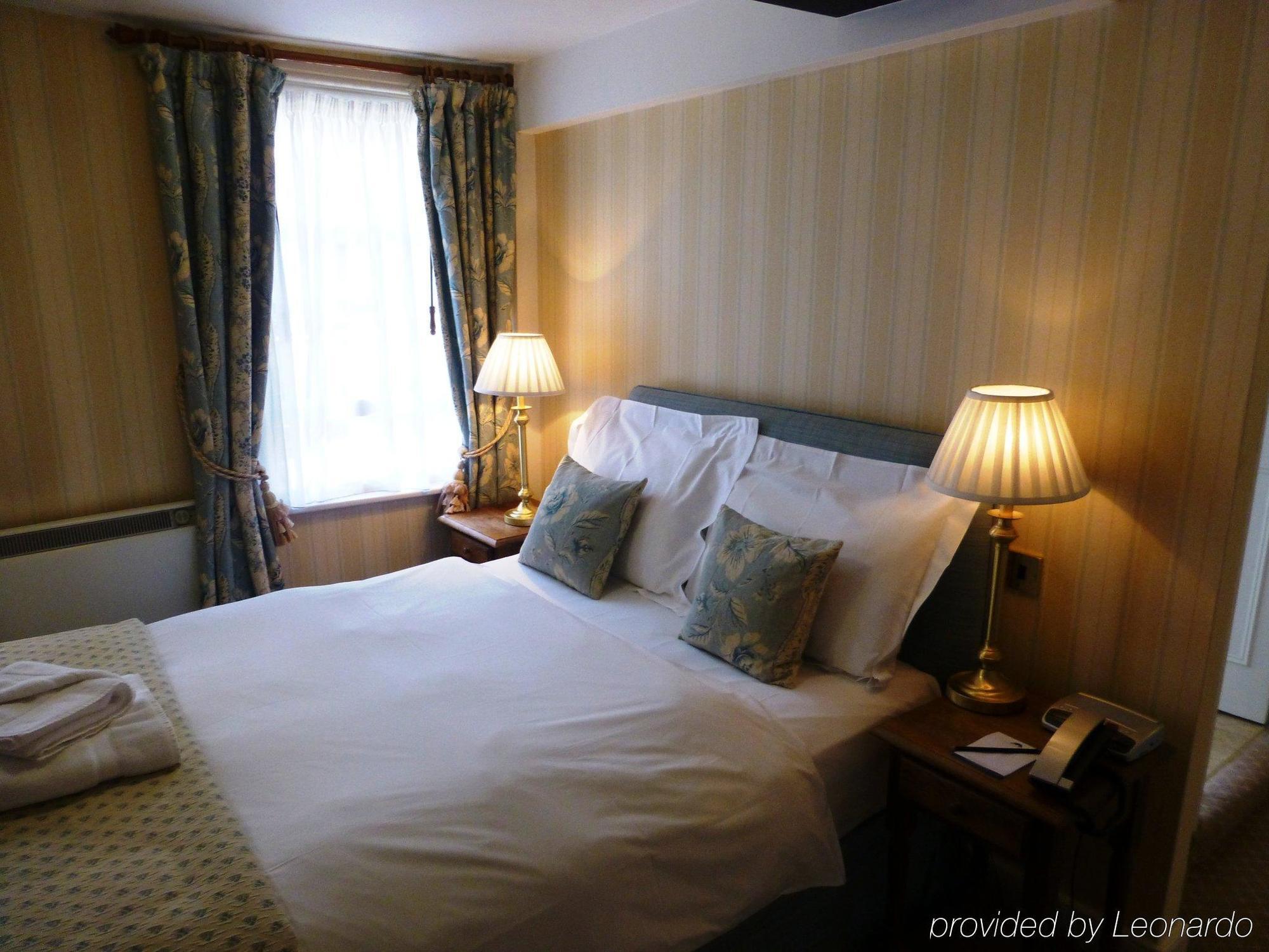 The Bear Hotel บาธ ภายนอก รูปภาพ